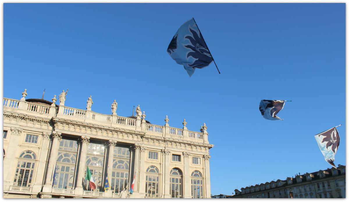 Desfile Piazza Castello