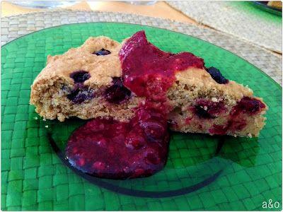 Un delicioso scone con salsa de arándanos para terminar.