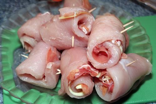 Enrollados-de-Pollo-Rellenos-de-jamón-y-queso