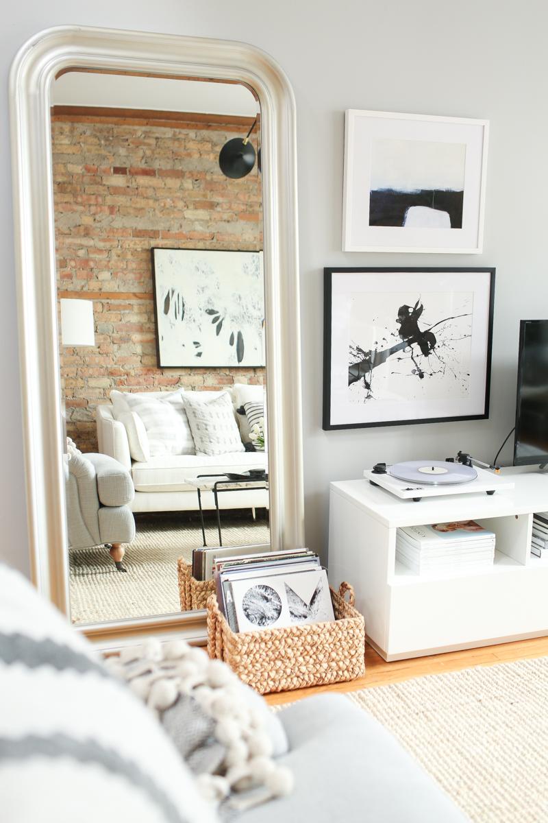 decorar-tu-primera-casa-muebles-y-detalles-salón