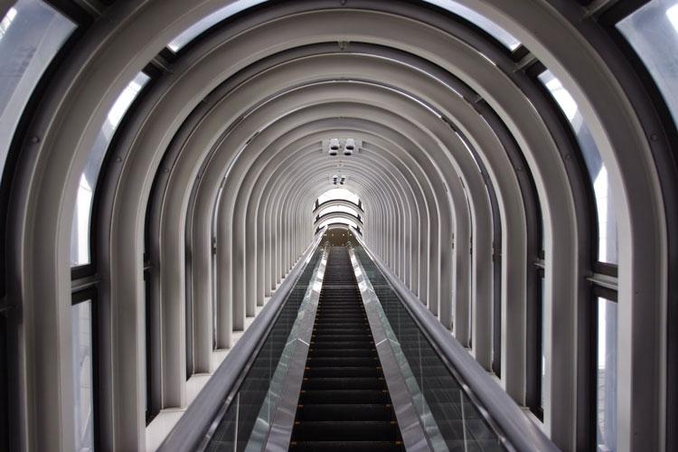 escaleras-umeda-sky-buiding-osaka-homelifestyle-magazine