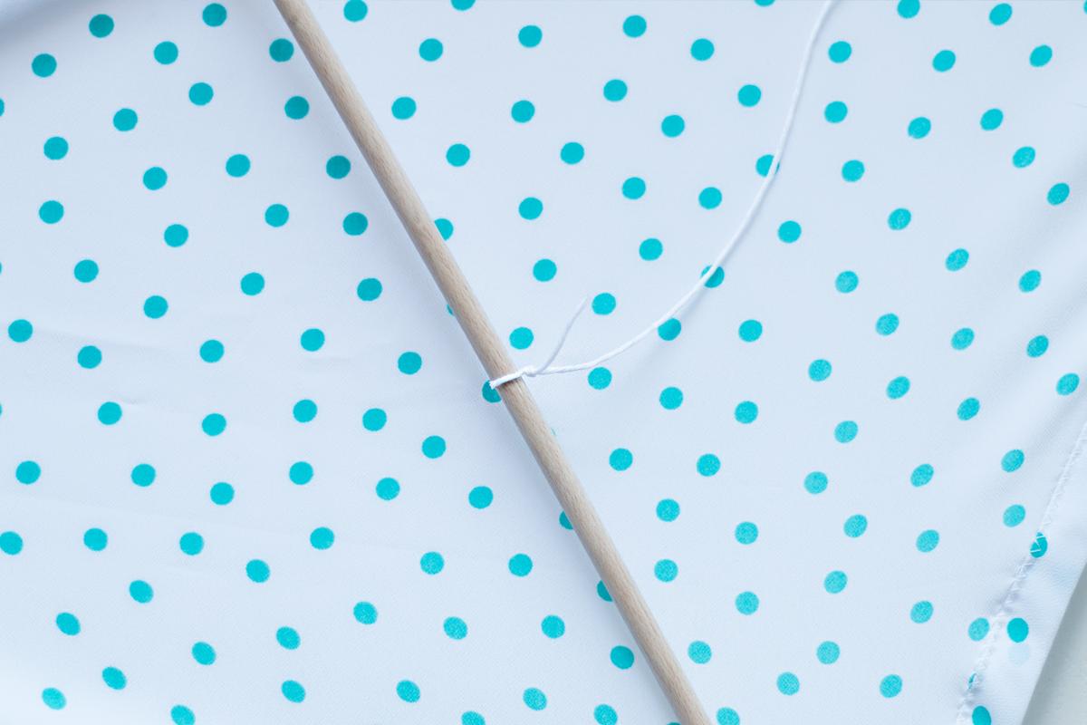 DIY cómo hacer una cometa de atrezzo. Visto en "I am a Mess Blog"