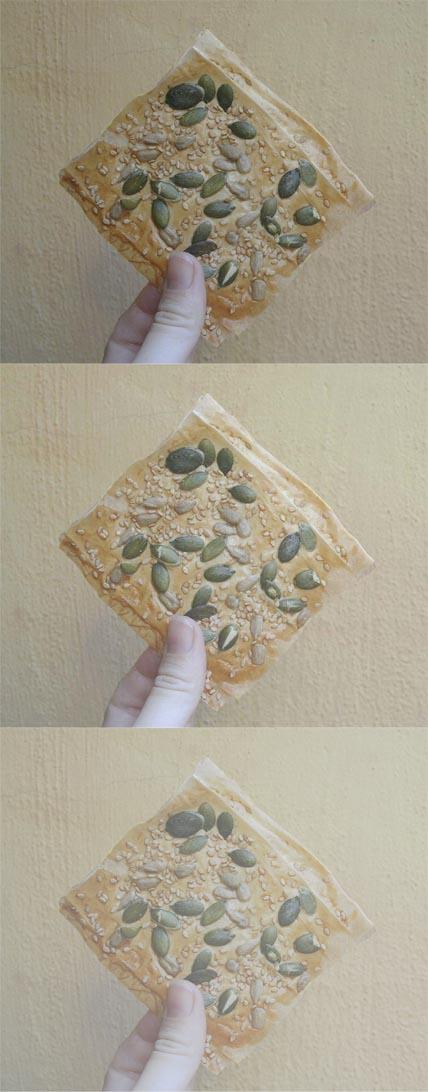 CRUJIENTE DE PASTA FILO, PIPAS Y SÉSAMO