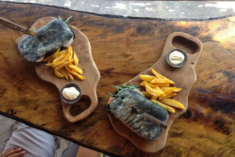 Mowies-Bar-gili