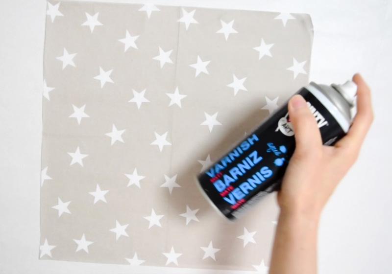 letra-decoupage-paso1-barnizar-servilleta