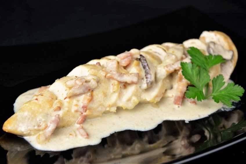 pechugas-de-pollo-con-salsa-de-nata (crema de leche).JPG