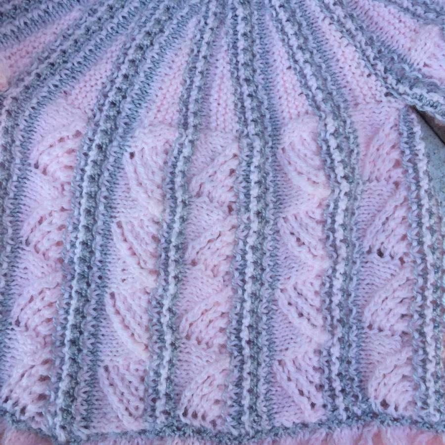 chaqueta de punto detalle del motivo