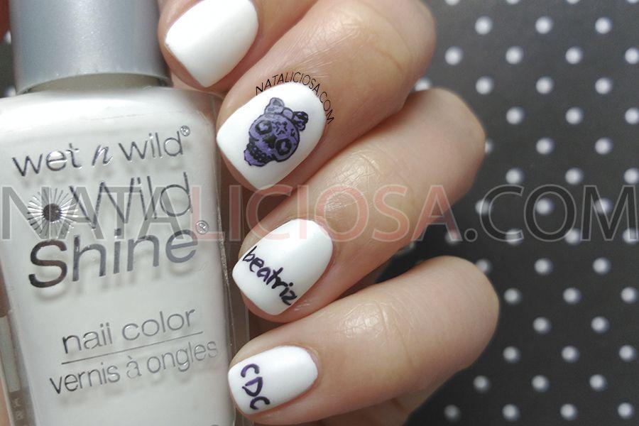 Purple skull catrina nail art