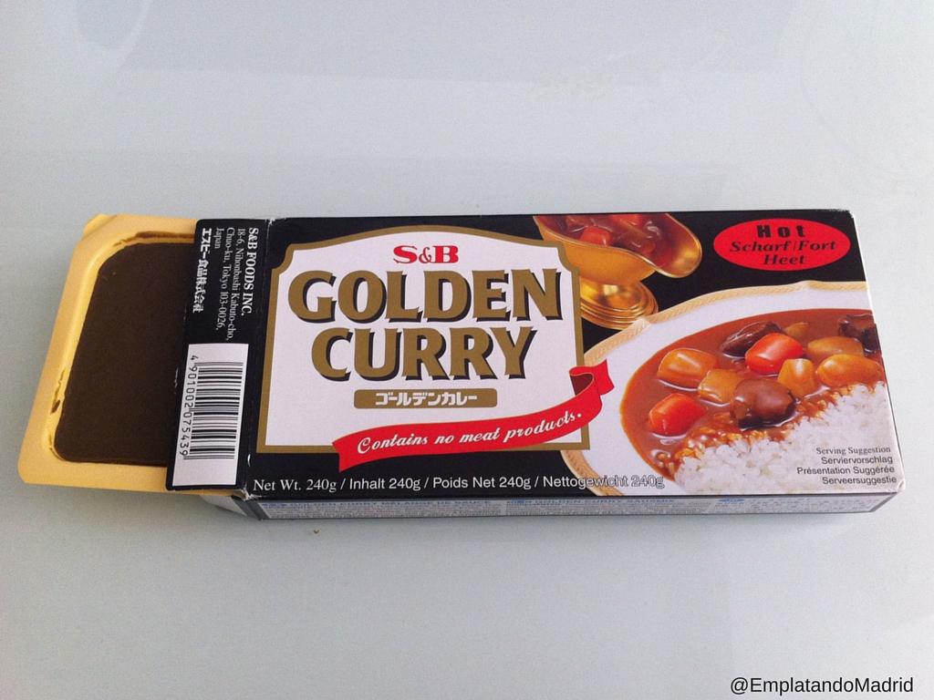 Caja de curry japonés instantáneo