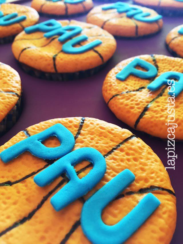 las magdalenas de naranja listas para comer