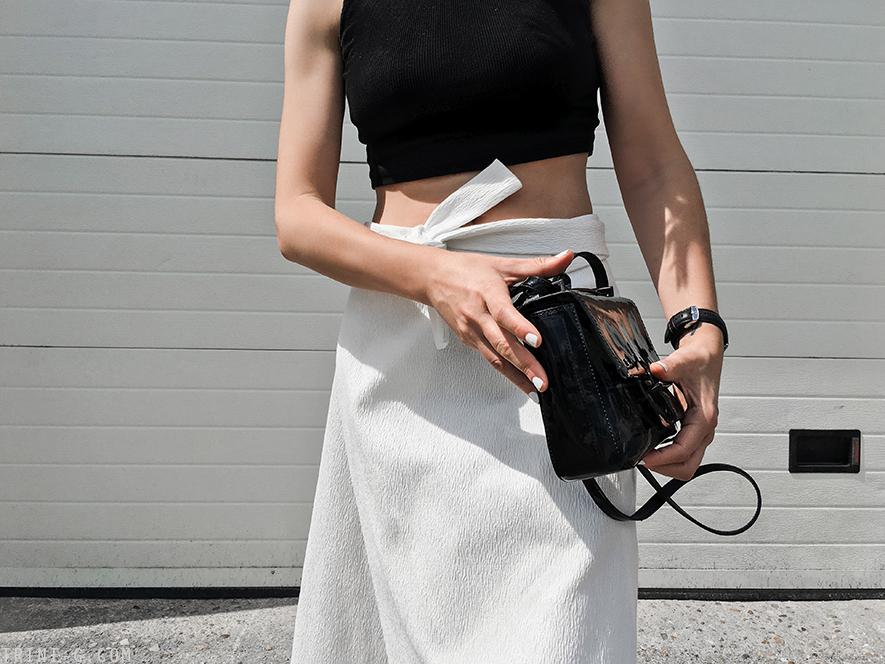 Trini |Maje skirt Céline sneakers