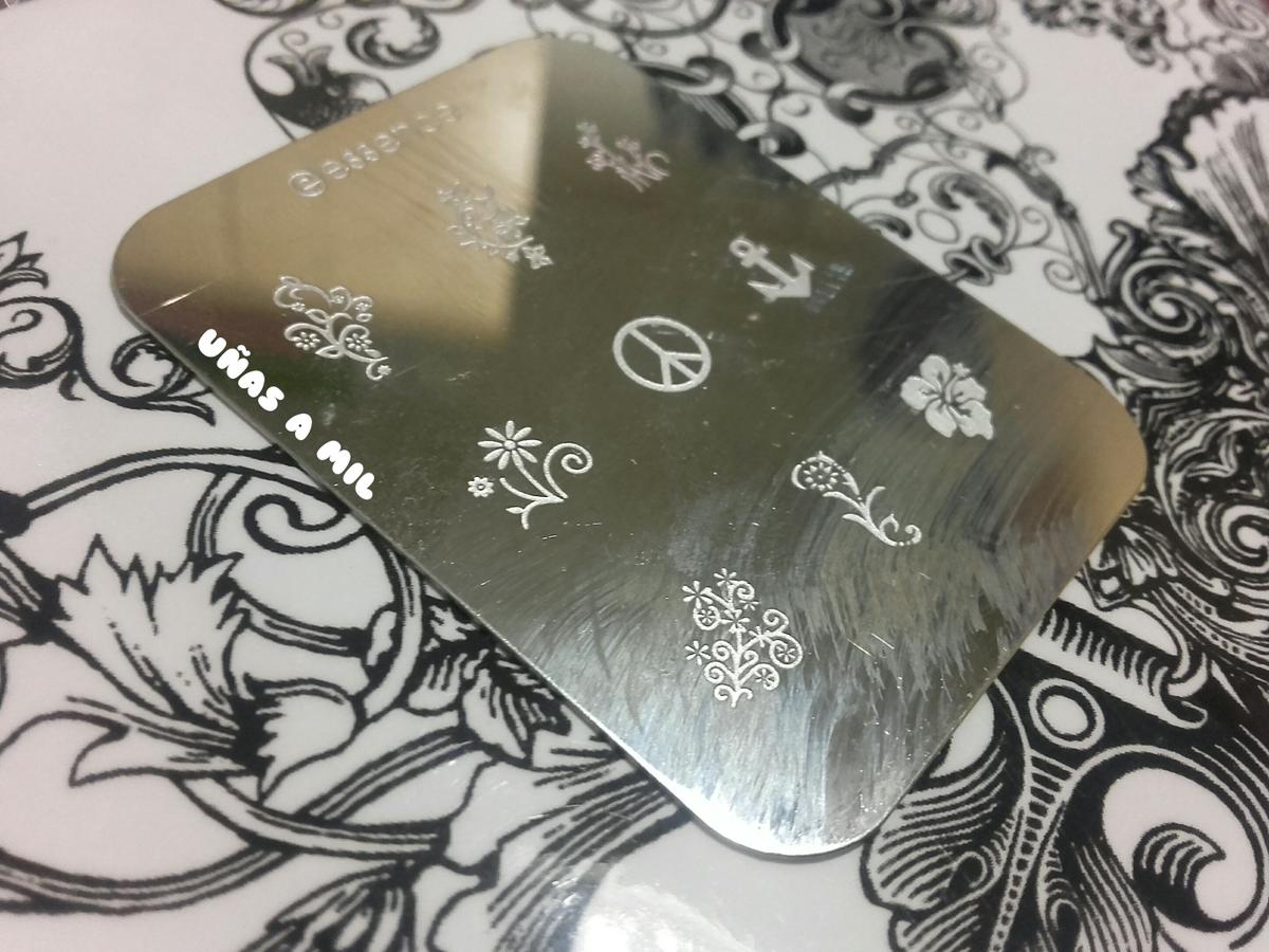 uñas_a_mil_diseño_decoración_uñas_nail_art_azul_tropical_hawaiano_estampador_transparente_clear_jelly_stamper_colaboración_born_pretty_store (2)