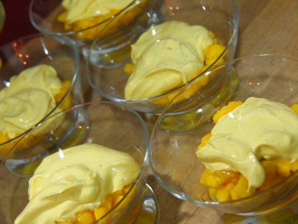 Mango con yogur colado