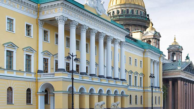 Hotel four season san petersbrugo
