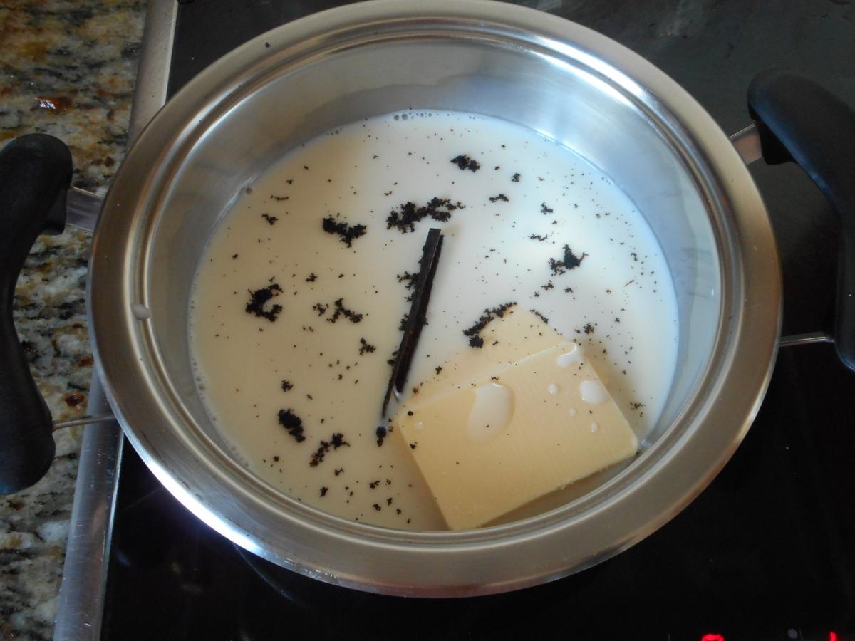 Canelé de chocolate y ron