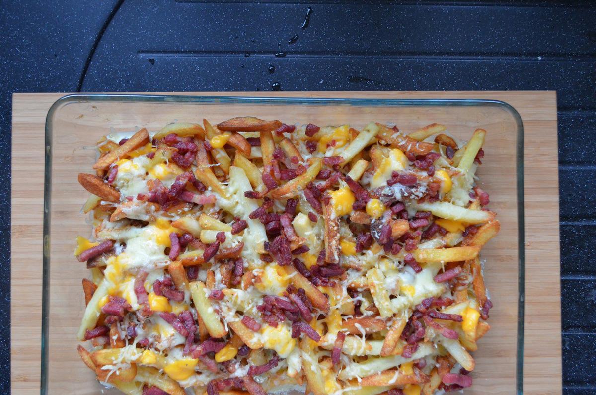 bacon and cheese fries estilo fosters hollywood
