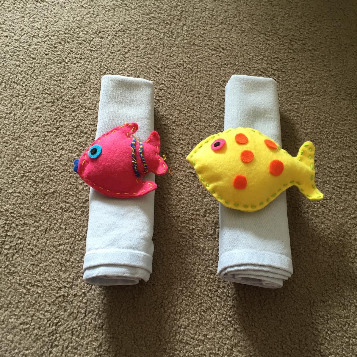 servileteros con peces de fieltro