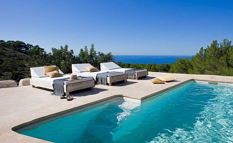 Casa de alquiler en Ibiza con piscina