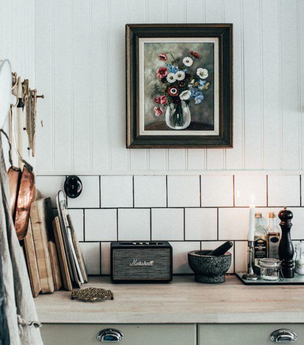 vintage wall kitchen