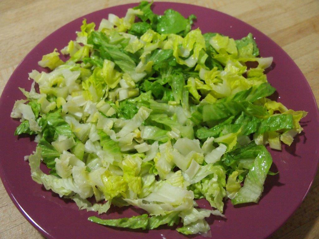 Lechuga para Ensalada de palmitos y aliño de olivas negras y tomates secos