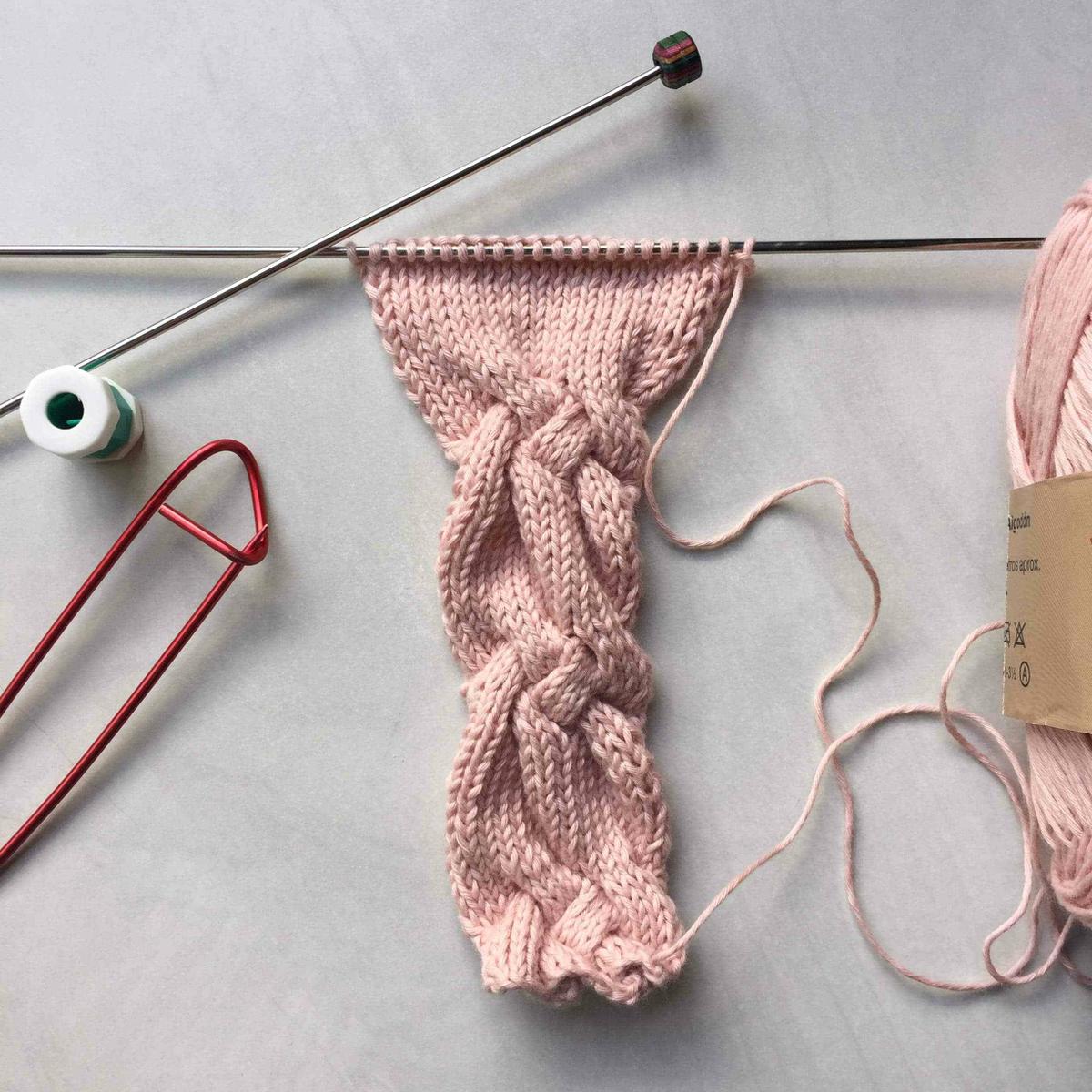 Trenza de la chaqueta de ganchillo