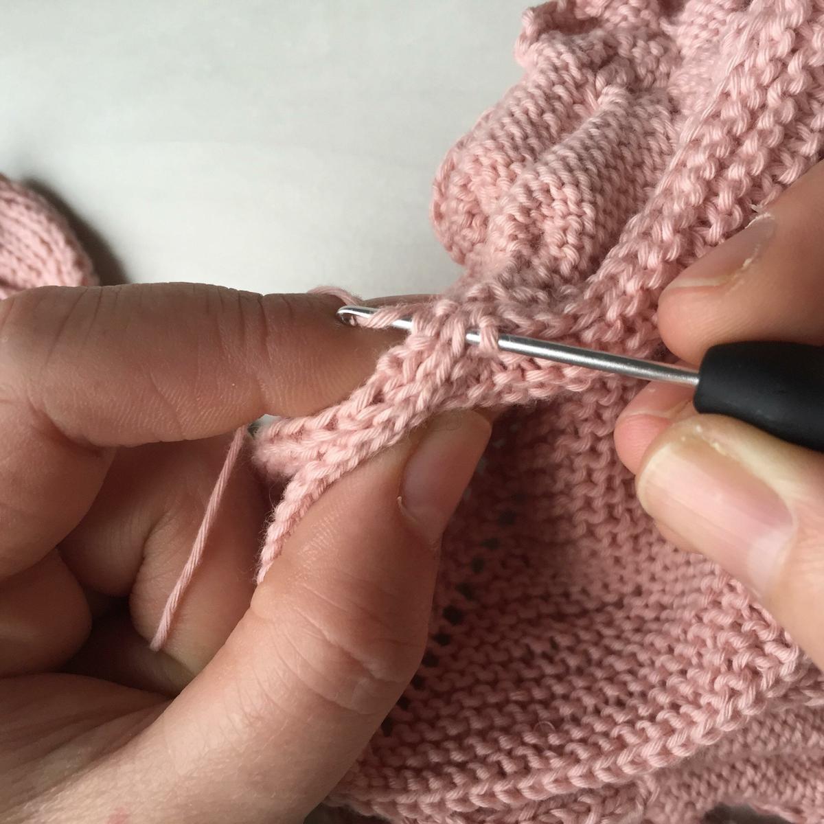 Unir con punto enano chaqueta de ganchillo