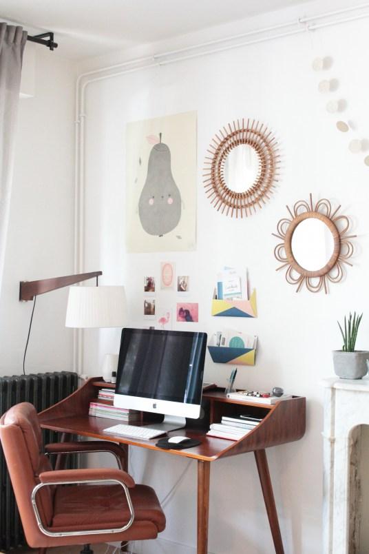 Zona de escritorio en el salon