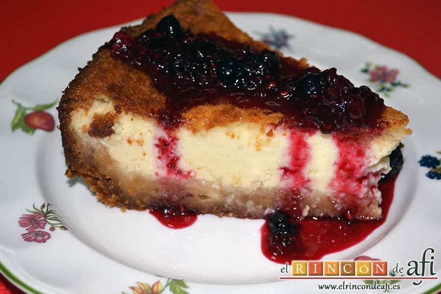Tarta de quesos con mermelada de frutos rojos, sugerencia de presentación