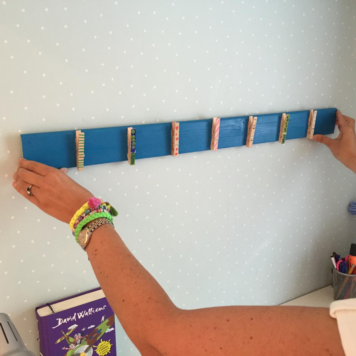 fijamos el calendario en la pared