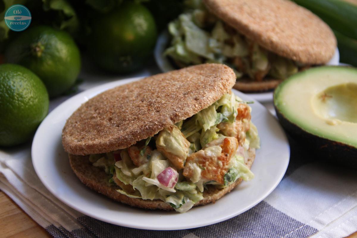 Ensalada con pollo y aguacate