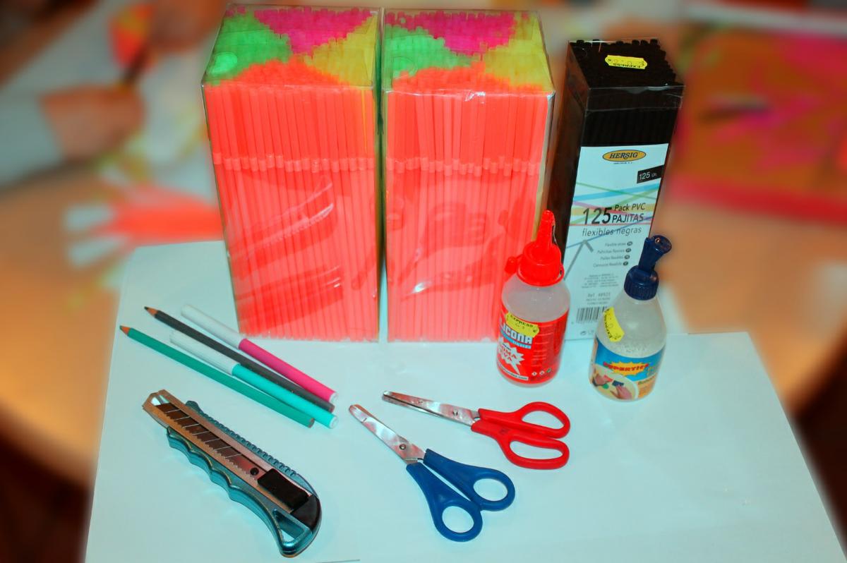1 materiales manualidad pajitas de colores.jpg