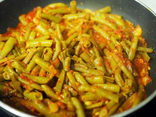 rehogar-las-judias-verdes-con-tomate