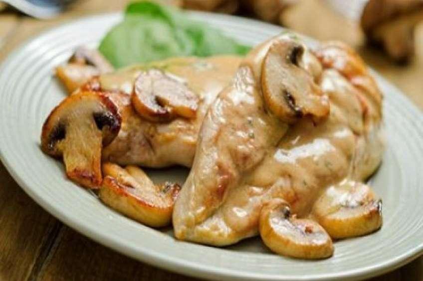 pollo-en-crema-de-champinones.jpg