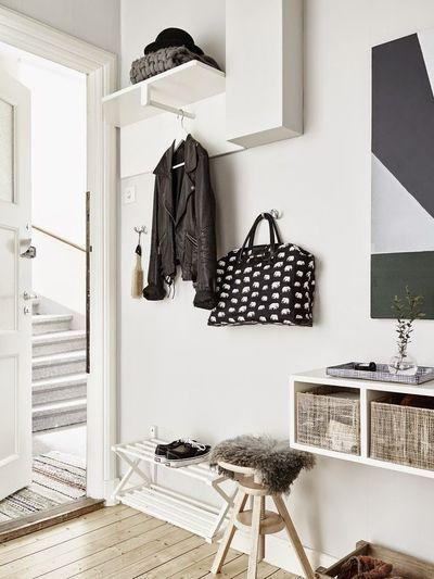 Recibidor lowcost de estilo nórdico con baldas