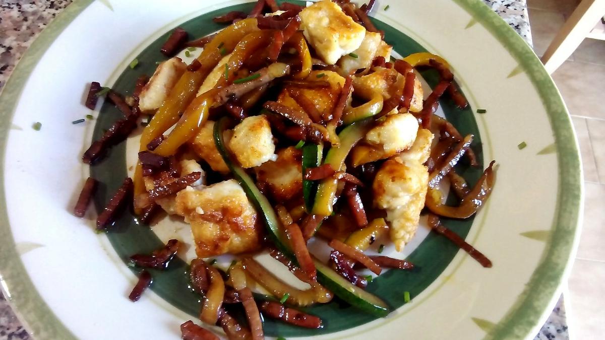 Pechuga de pollo en cuadritos con verduras - Cubos de pollo con verduras - Dadolata di pollo con verdure - Chicken cubes with vegetables