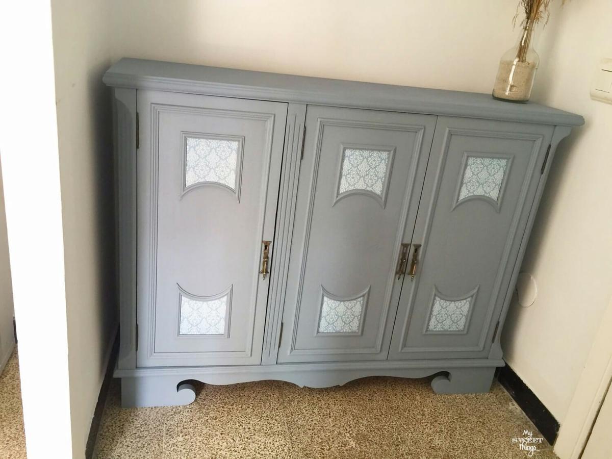 How to transform furniture easily with old fashioned milk paint and decoupage · My Sweet Things