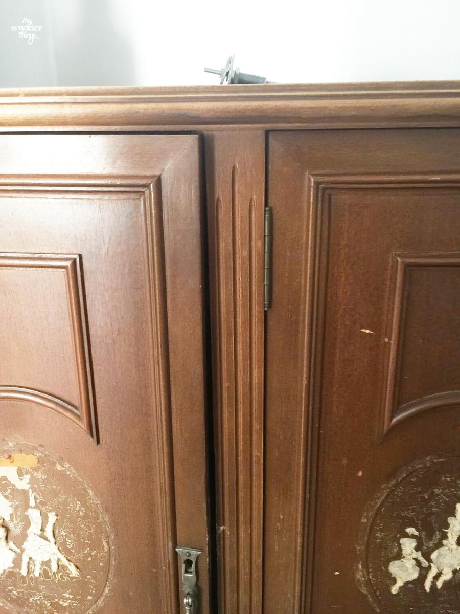 How to transform furniture easily with old fashioned milk paint and decoupage · My Sweet Things