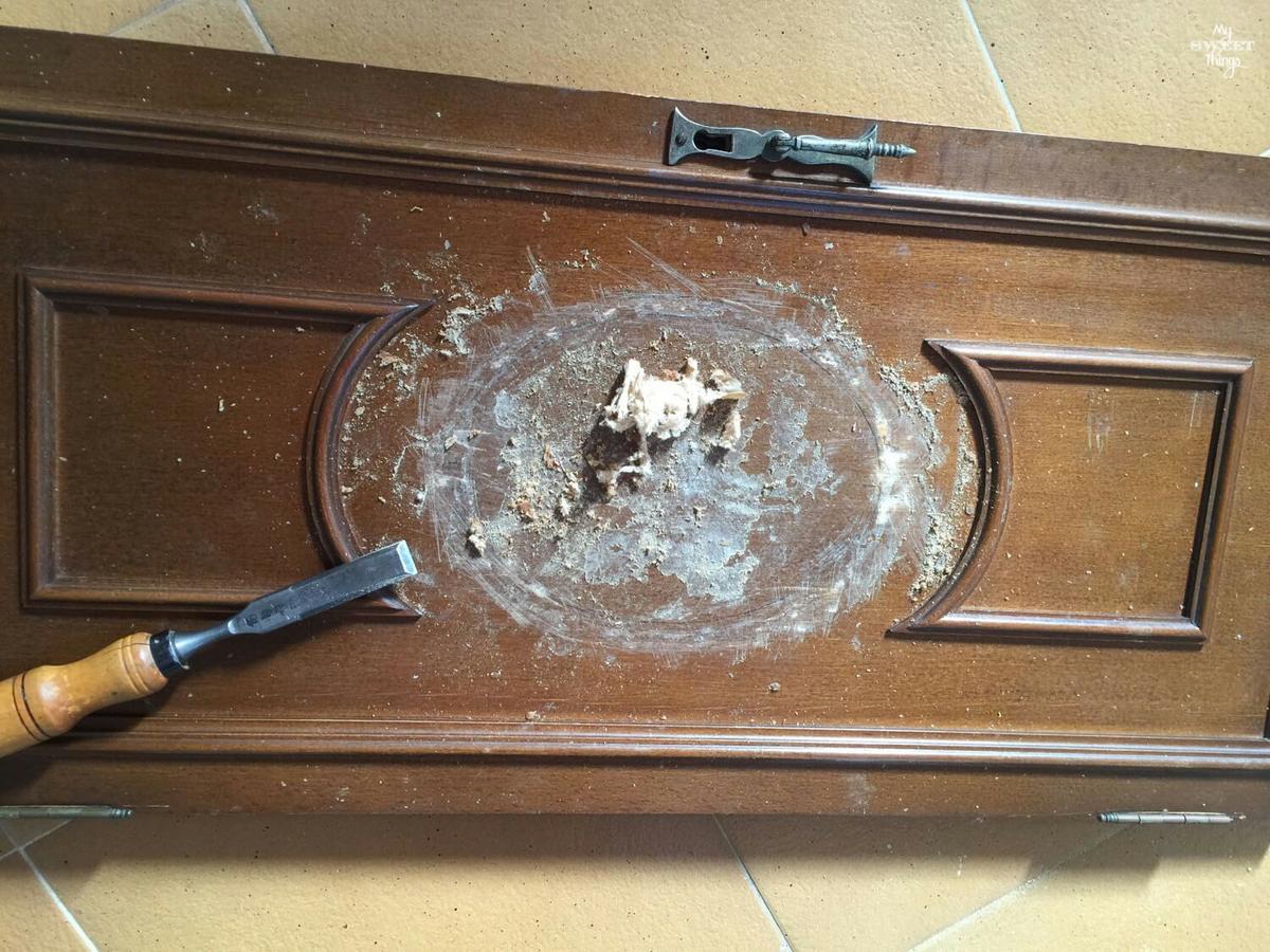 How to transform furniture easily with old fashioned milk paint and decoupage · My Sweet Things