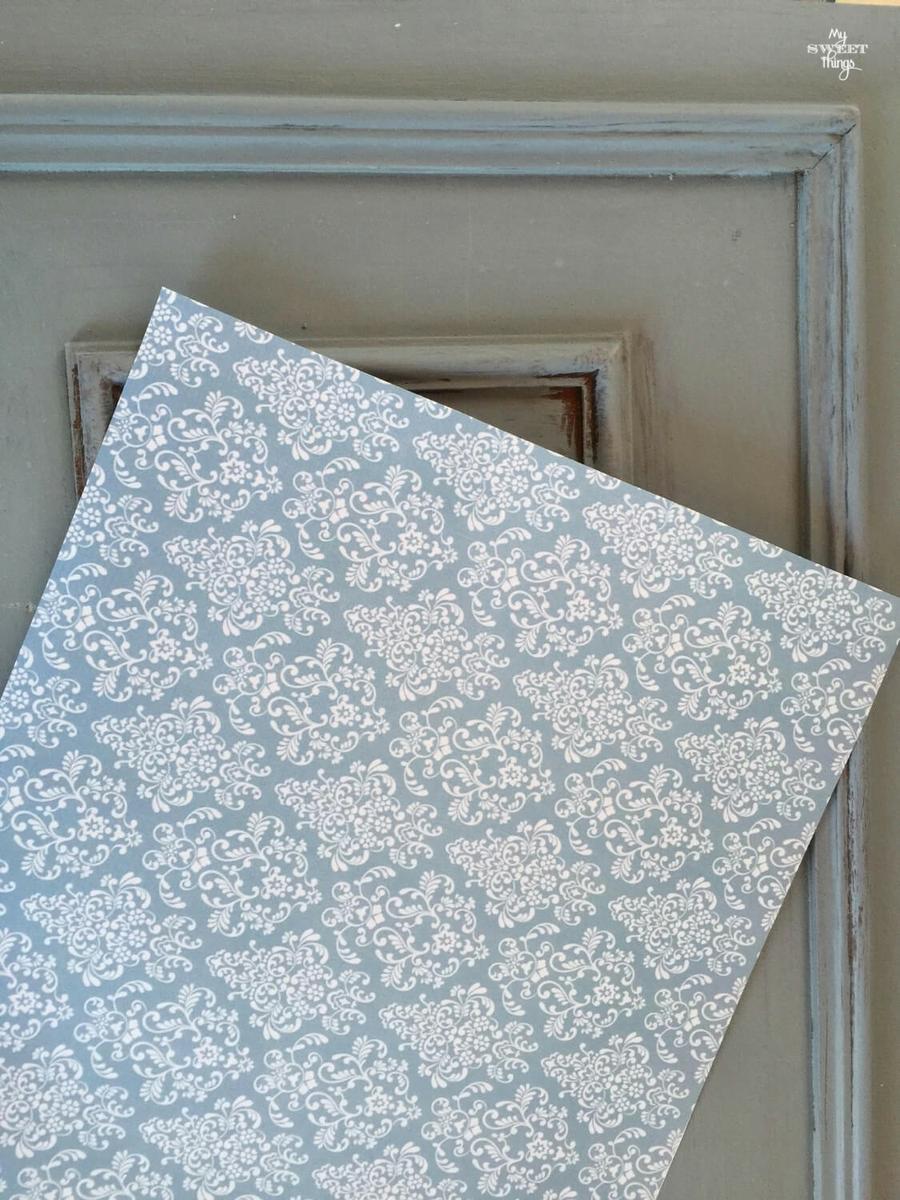 How to transform furniture easily with old fashioned milk paint and decoupage · My Sweet Things