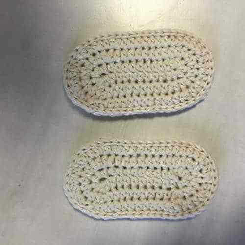 patucos-de-ganchillo-Suelas