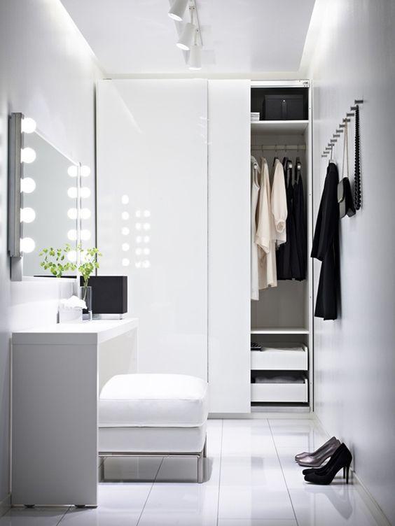 21 chic closets 05