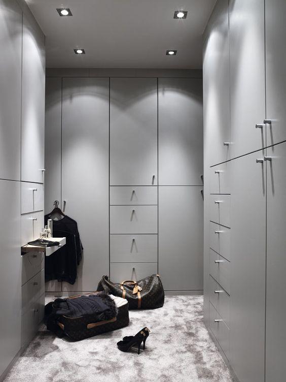 21 chic closets 08