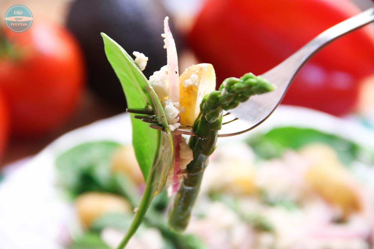Ensalada con espárragos verdes