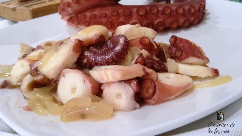 pulpo encebollado
