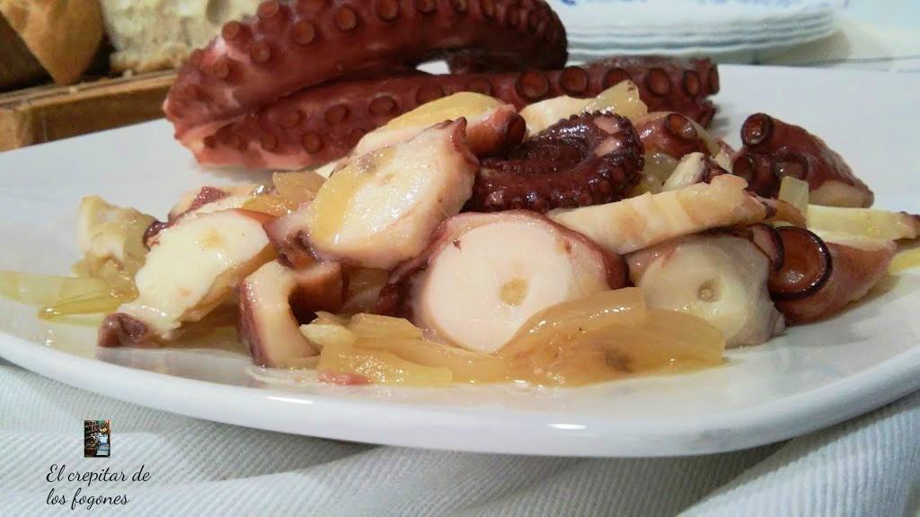 pulpo encebollado