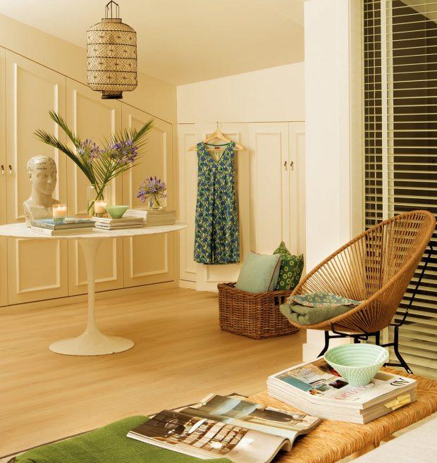 vestidor abuhardillado