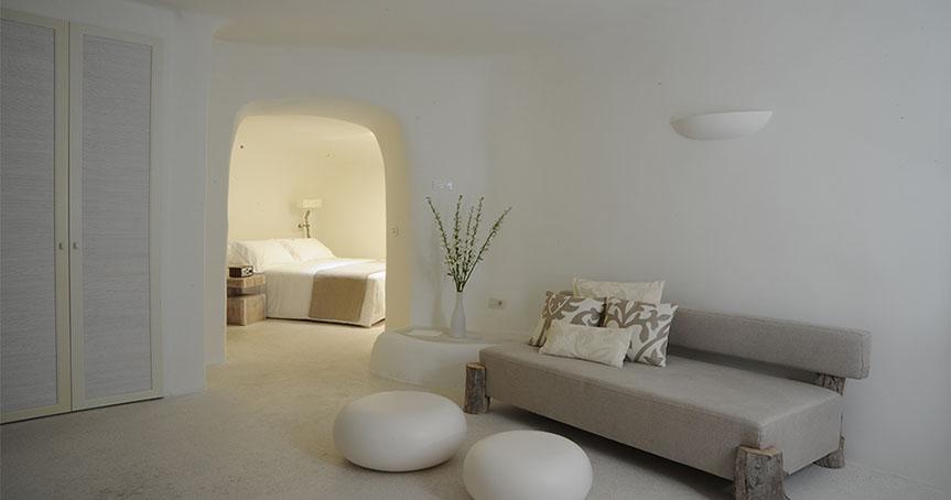 Mystique Hotel Santorini