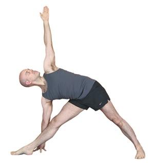 Utthita Trikonasana fondo blanco