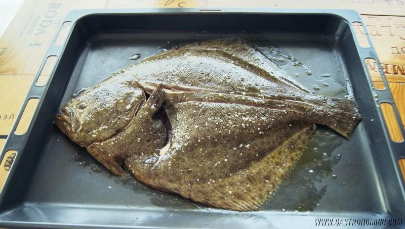 RODABALLO CON REFRITO Y PATATAS PANADERAS