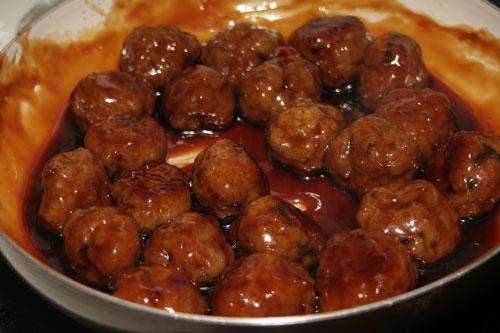 Albóndigas-con-Salsa-Teriyaki-listas-para-servir